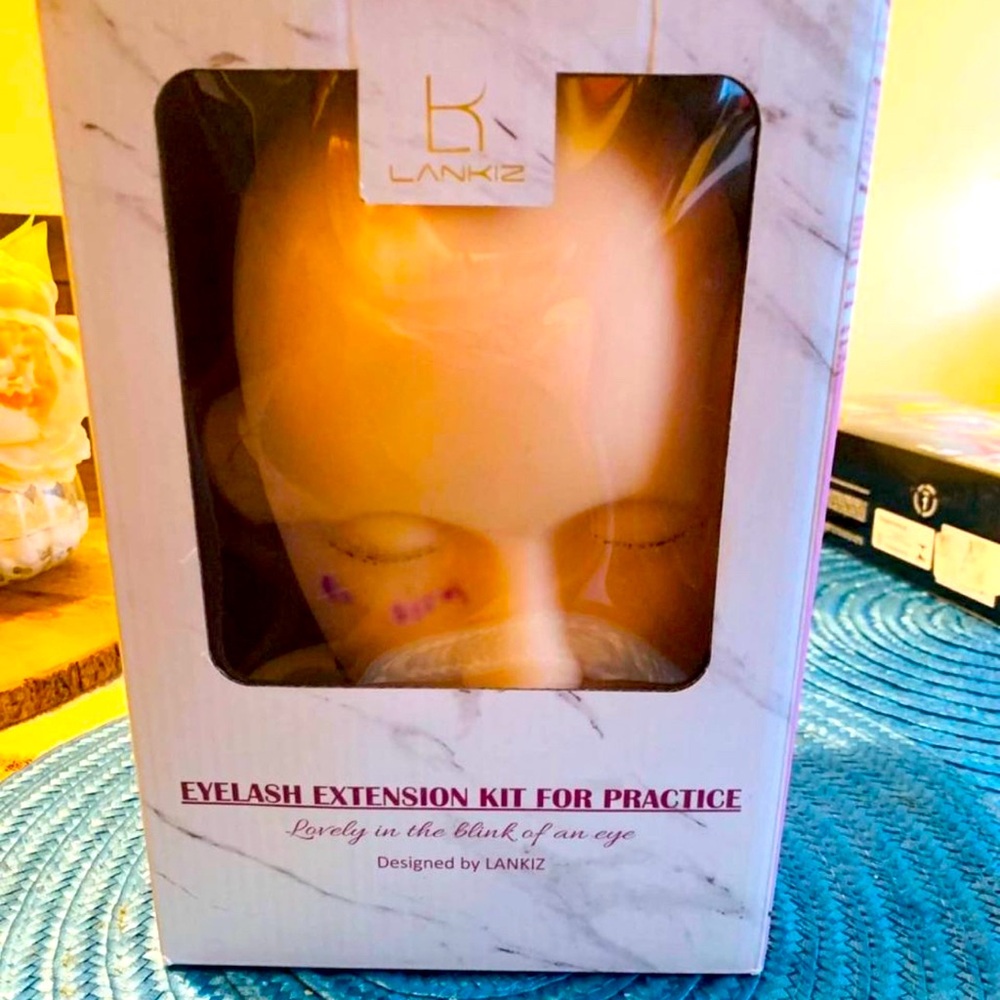 Used Lash Training Mannequin Head